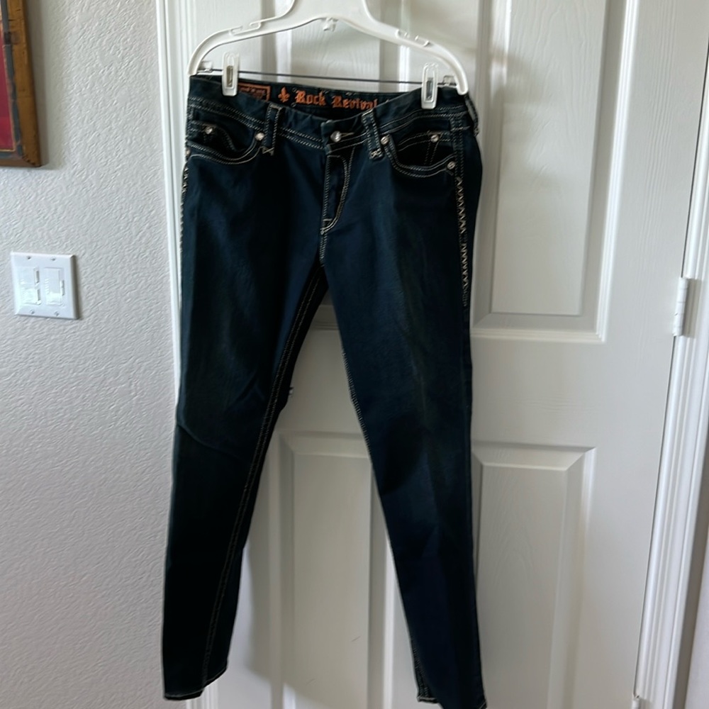 Rock revival skinny jeans, style of Kate size 32